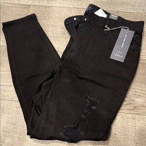 Torrid Women's Black Skinny Jeans bnwt size 14